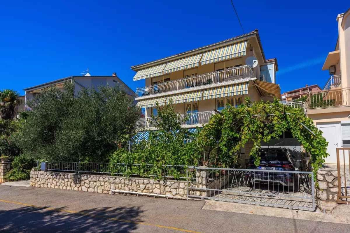 Four-Bedroom Apartment In Crikvenica II Exterior photo