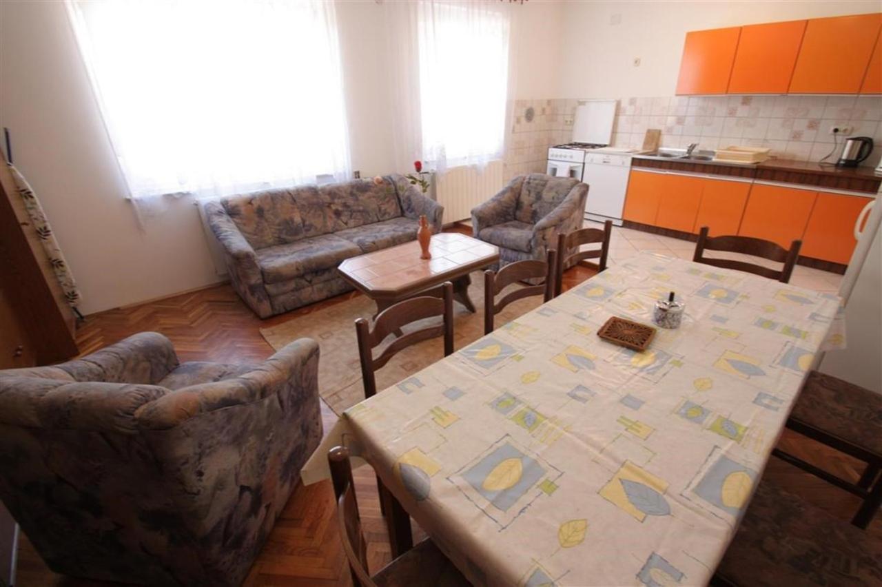 Four-Bedroom Apartment In Crikvenica II Exterior photo